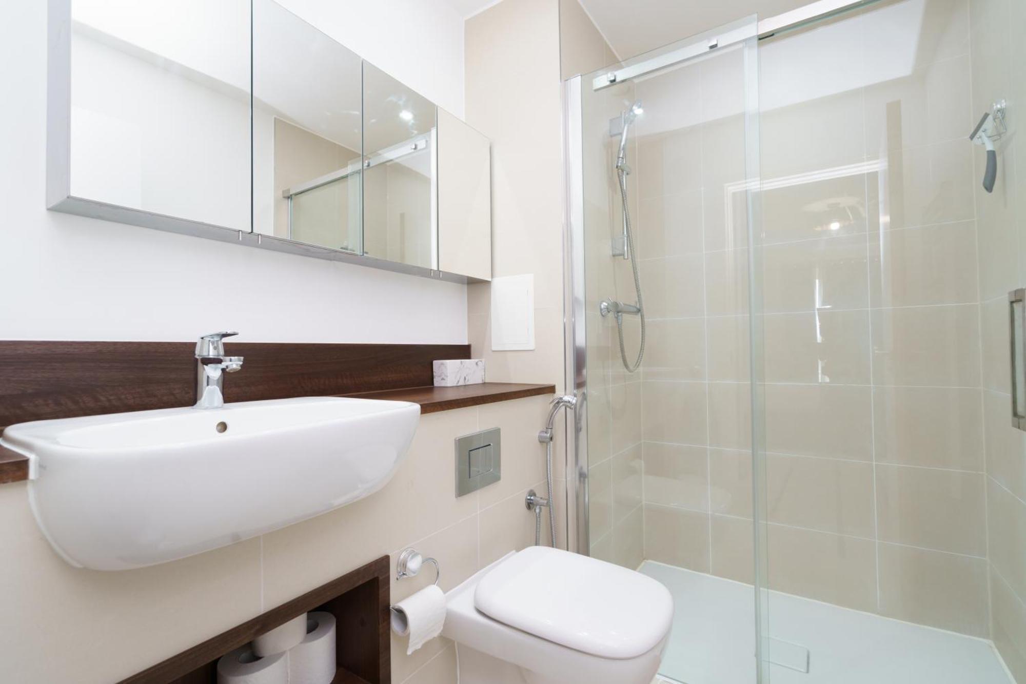 Stylish Surrey Quays Apartment - 10 Mins From Station Лондон Екстер'єр фото