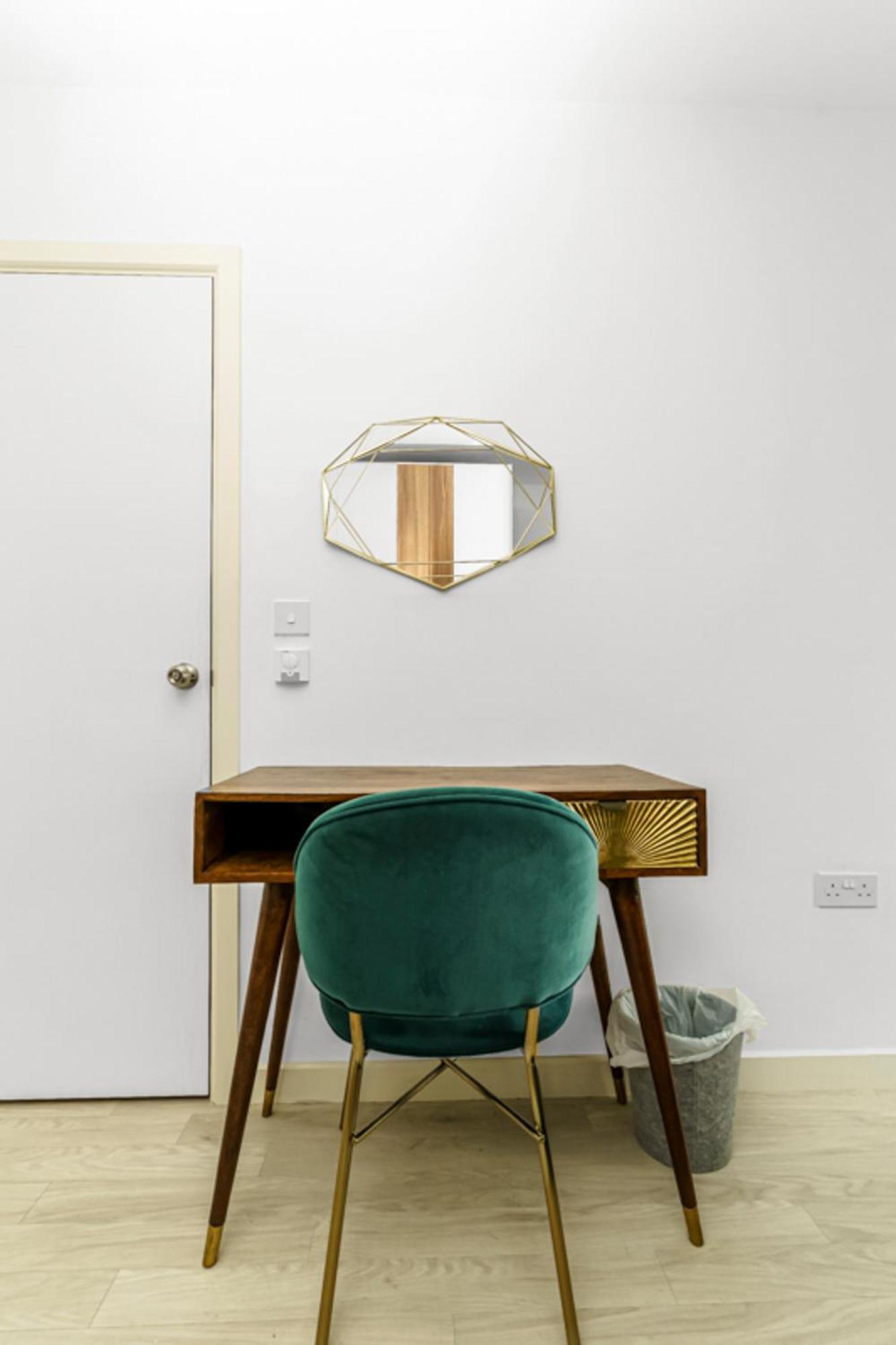Stylish Surrey Quays Apartment - 10 Mins From Station Лондон Екстер'єр фото